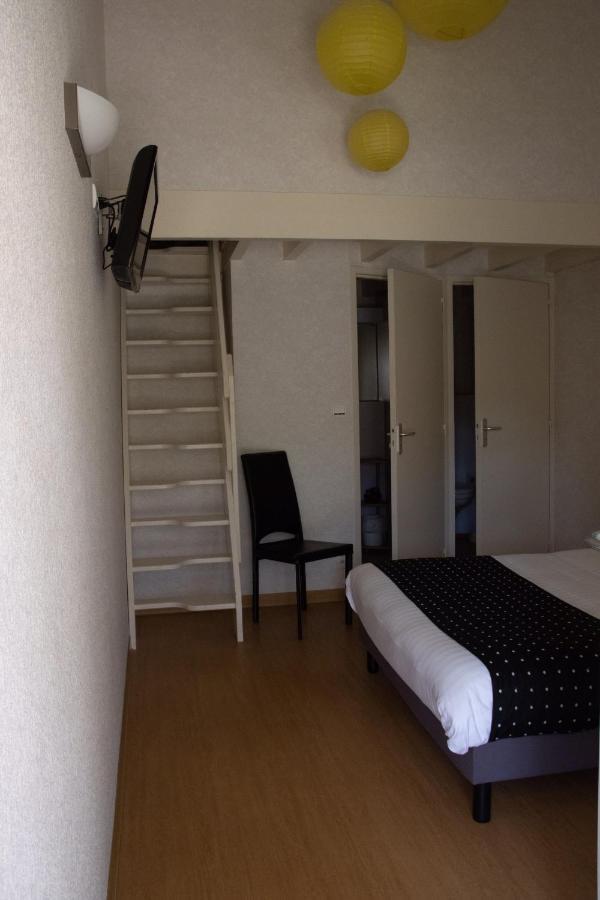 Rev'Hotel Ribérac Екстериор снимка