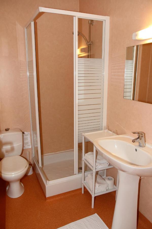 Rev'Hotel Ribérac Стая снимка