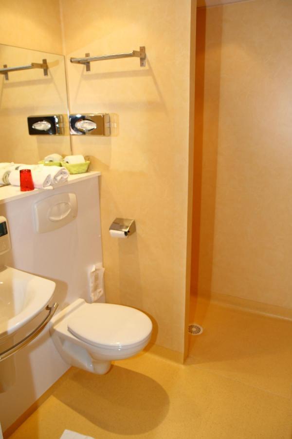 Rev'Hotel Ribérac Стая снимка